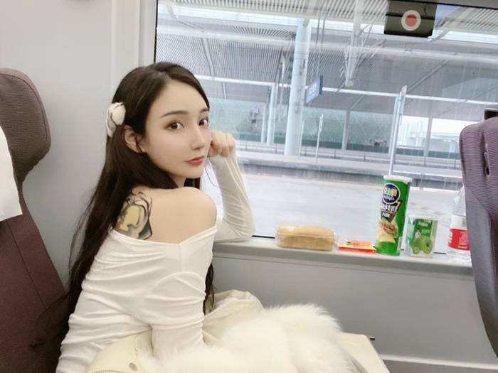 曼谷伴游模特预约